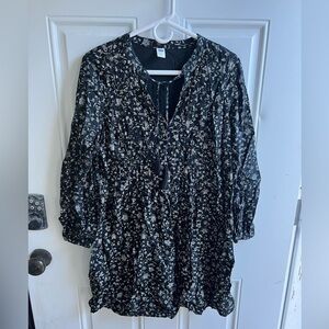 Old Navy Floral long sleeve peasant dress size medium
